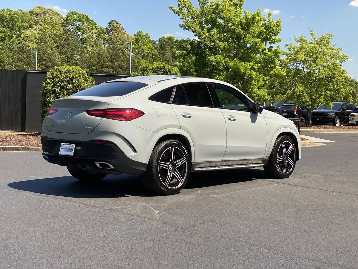 2025 Mercedes-Benz GLE GLE 450 thumbnail 2