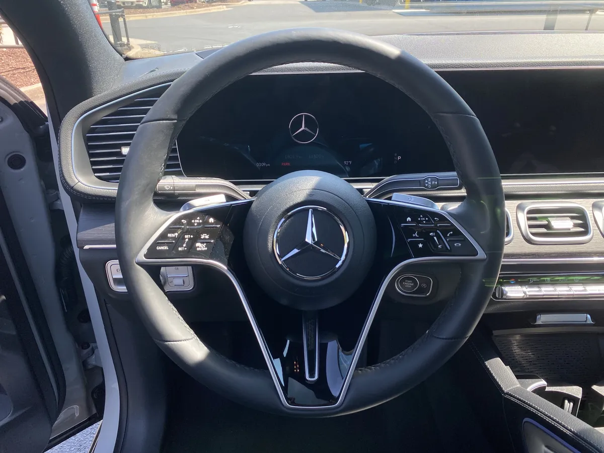 2025 Mercedes-Benz GLE GLE 450 thumbnail 9