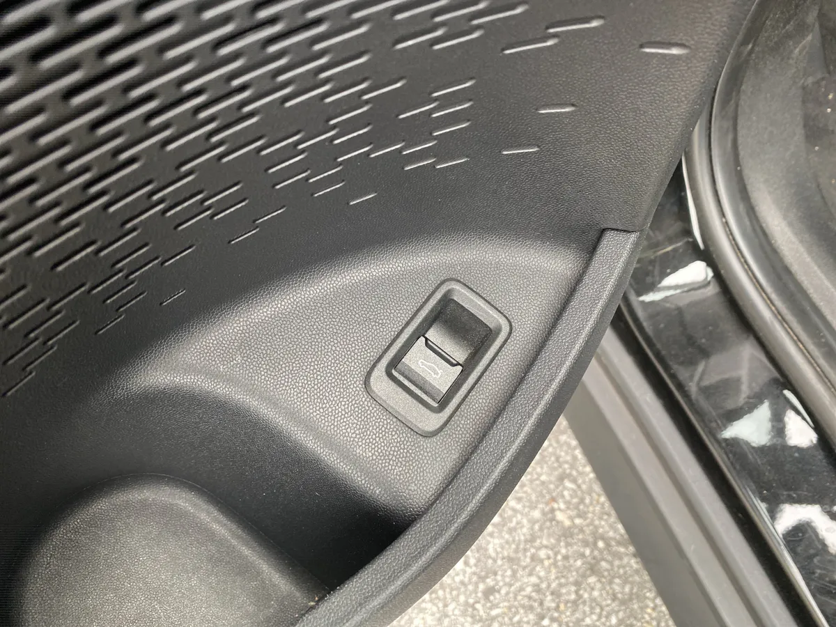 2025 MINI Countryman S thumbnail 23