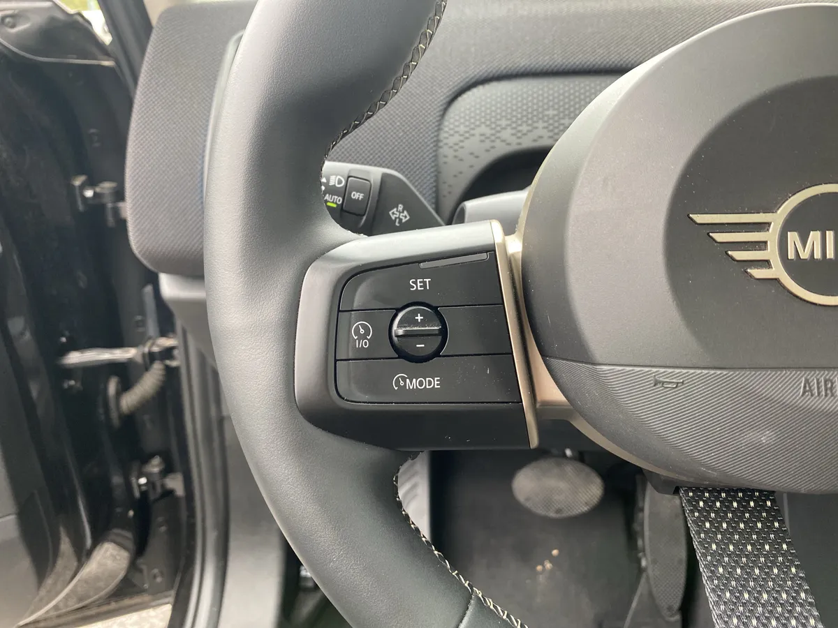 2025 MINI Countryman S thumbnail 26
