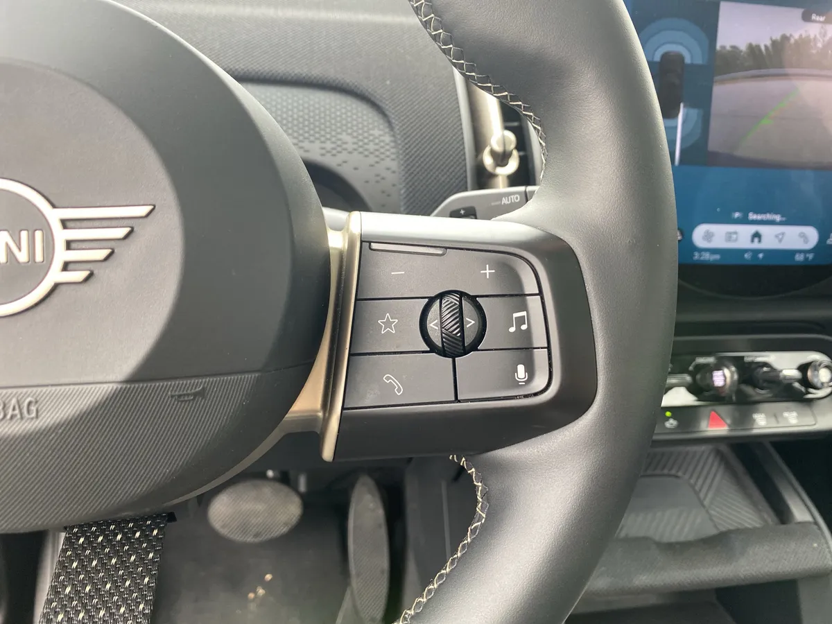 2025 MINI Countryman S thumbnail 27