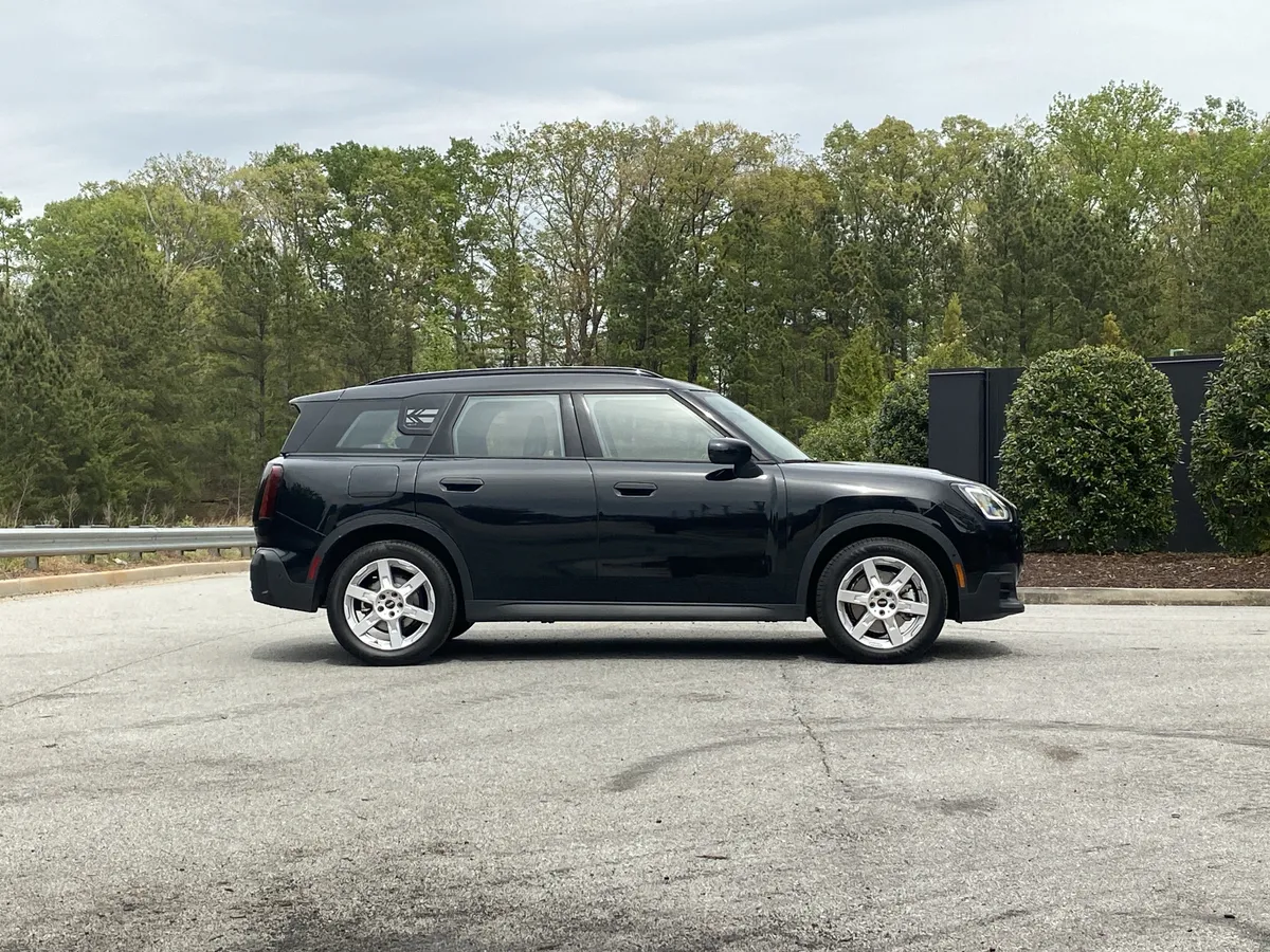 2025 MINI Countryman S thumbnail 4