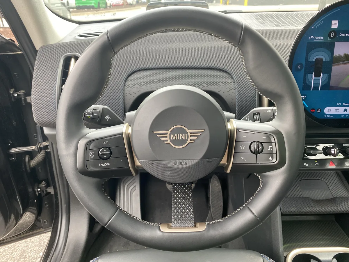 2025 MINI Countryman S thumbnail 8