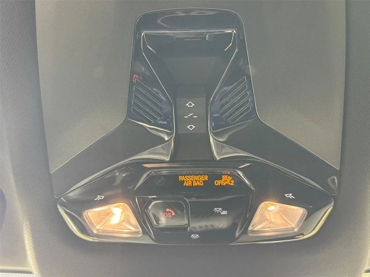 2025 MINI Hardtop 4 Door Cooper S thumbnail 25