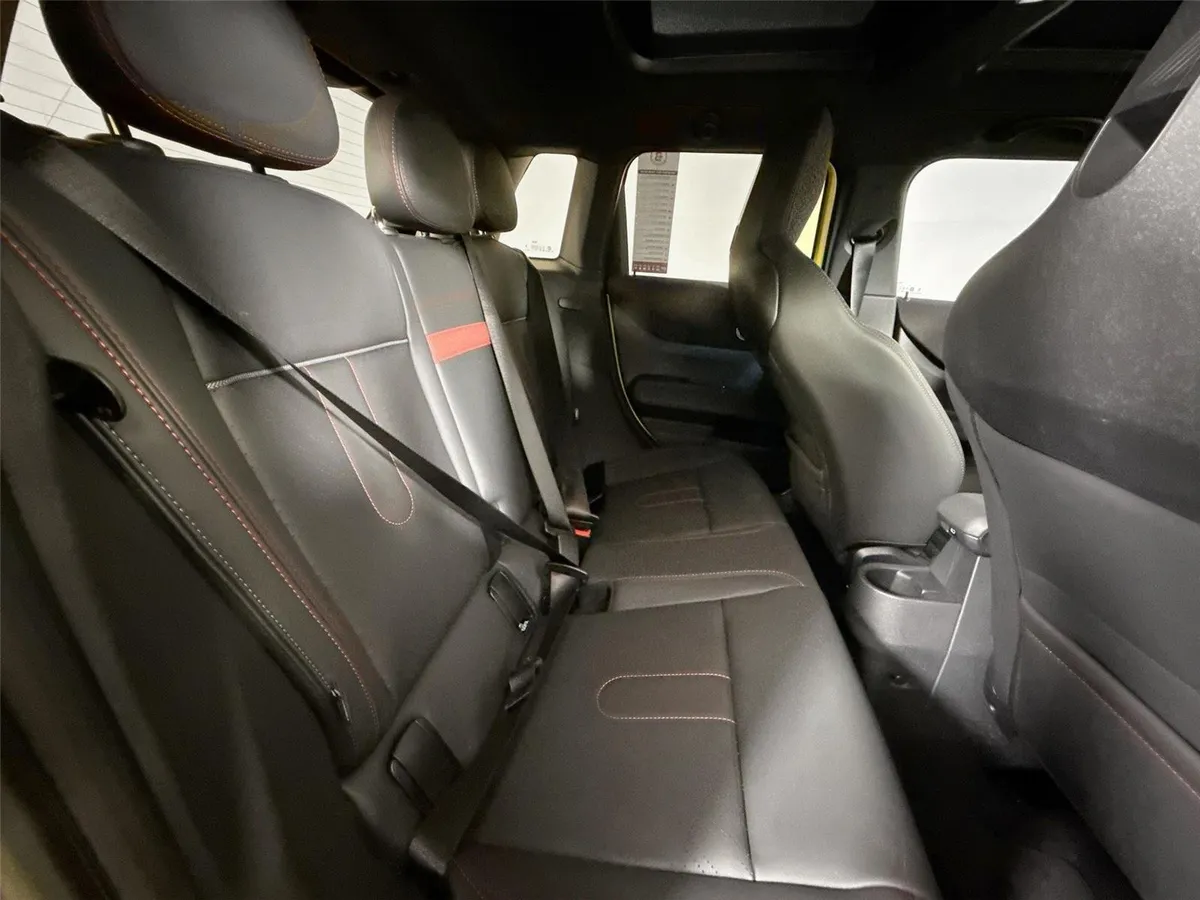 2025 MINI Hardtop 4 Door Cooper S thumbnail 34