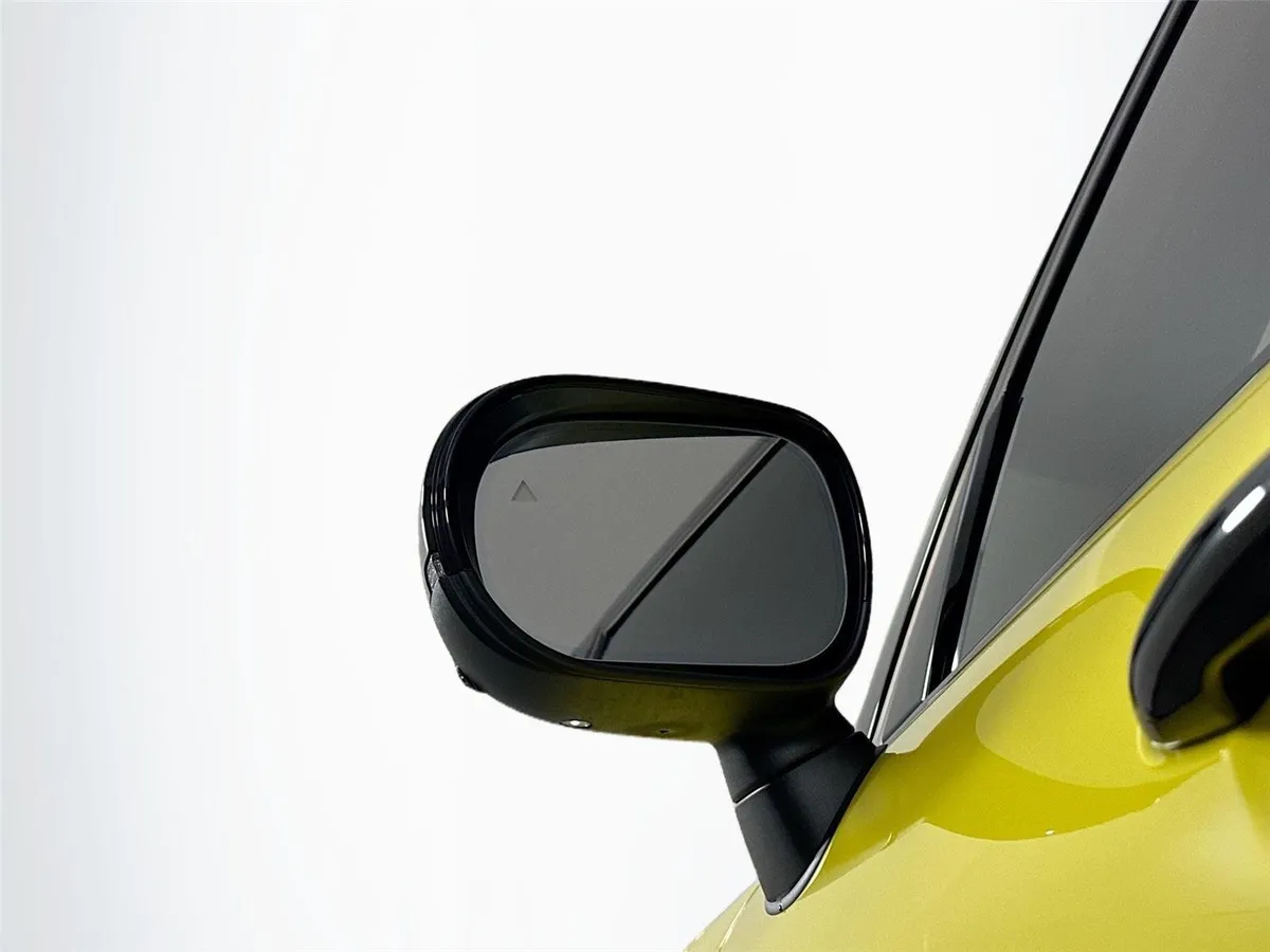 2025 MINI Hardtop 4 Door Cooper S thumbnail 5