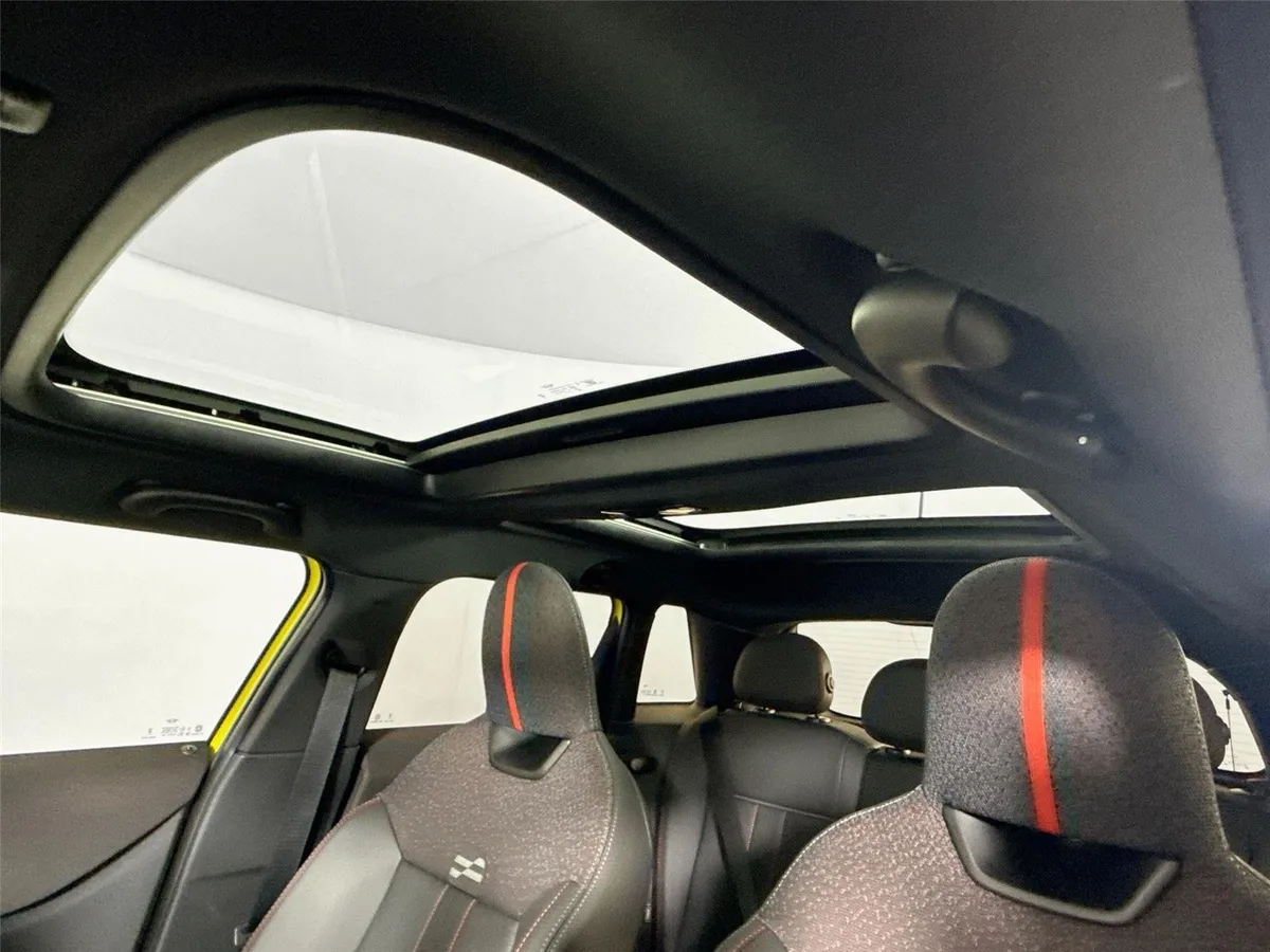 2025 MINI Hardtop 4 Door Cooper S thumbnail 6