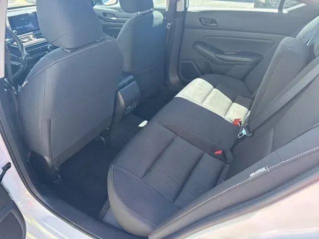 2025 Nissan Altima 2.5 SV thumbnail 15