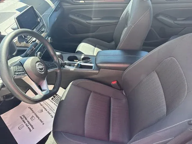 2025 Nissan Altima 2.5 SV thumbnail 21