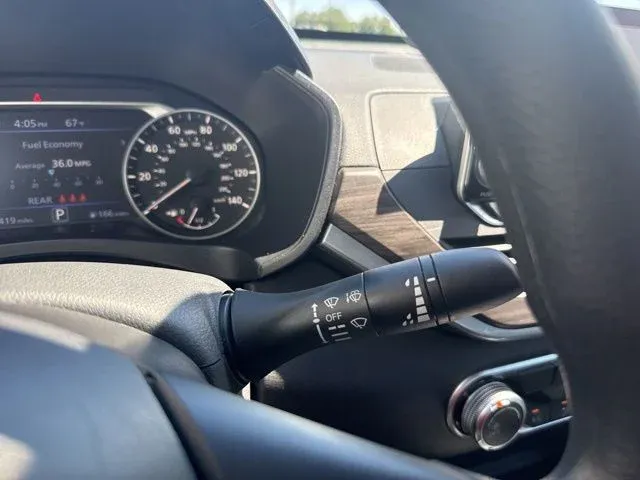 2025 Nissan Altima 2.5 SV thumbnail 30