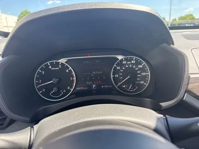 2025 Nissan Altima 2.5 SV thumbnail 31