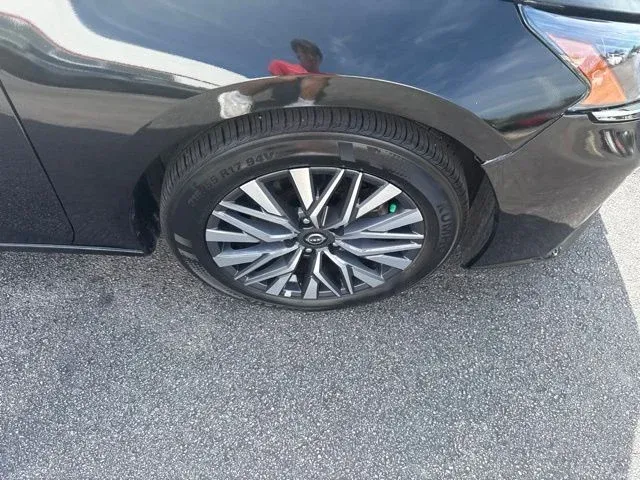 2025 Nissan Altima 2.5 SV thumbnail 10