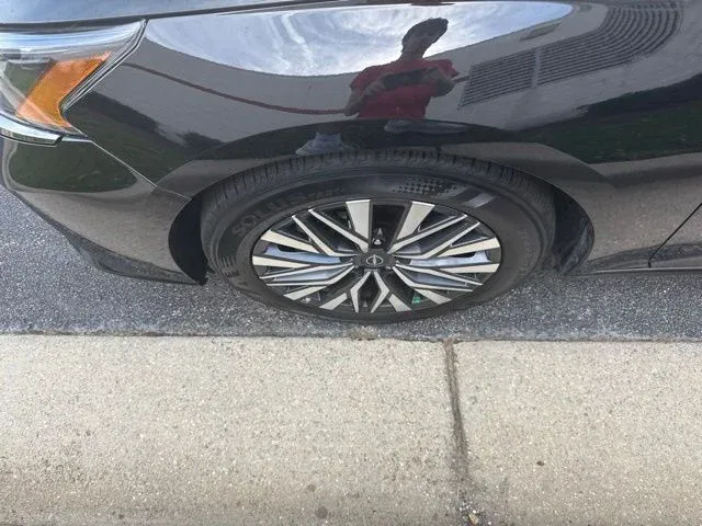 2025 Nissan Altima 2.5 SV thumbnail 11