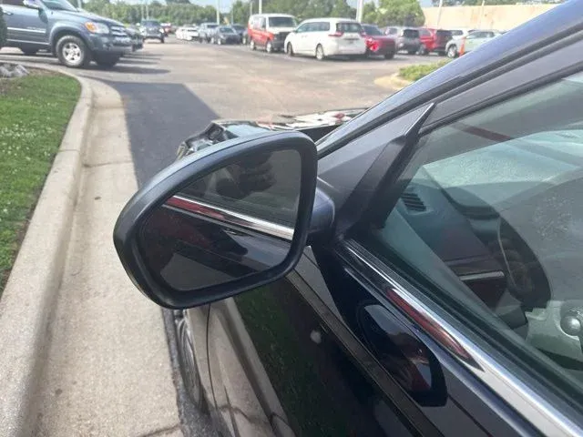 2025 Nissan Altima 2.5 SV thumbnail 20