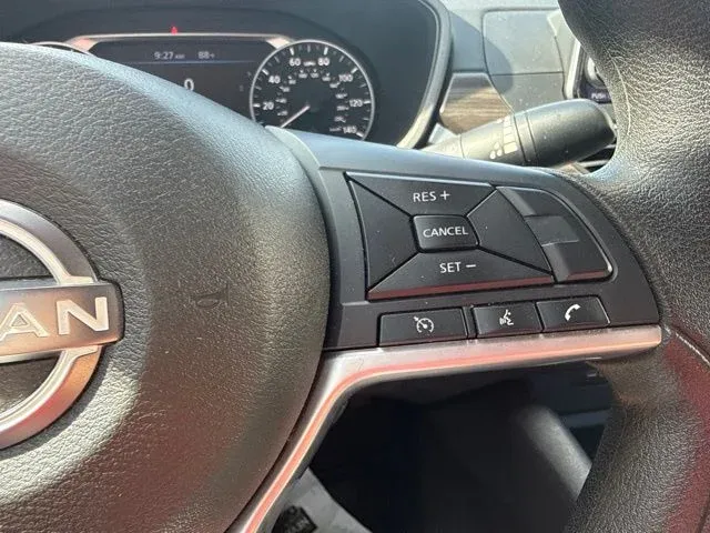 2025 Nissan Altima 2.5 SV thumbnail 31