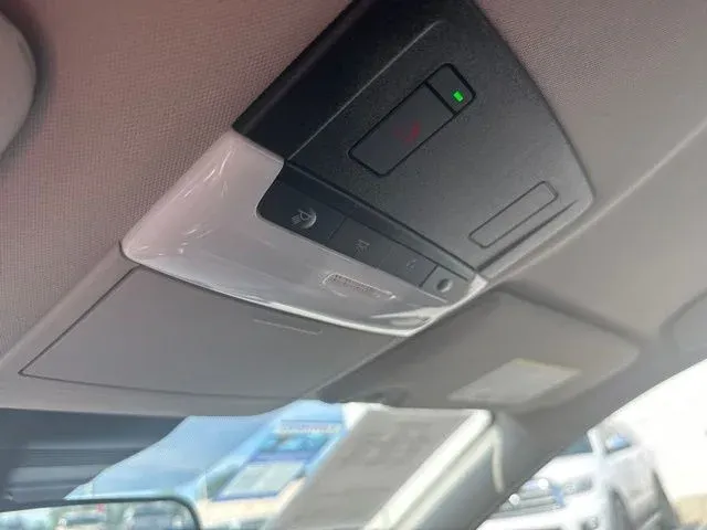 2025 Nissan Altima 2.5 SV thumbnail 41