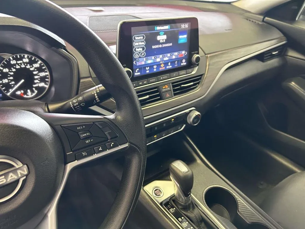 2025 Nissan Altima 2.5 SV thumbnail 19