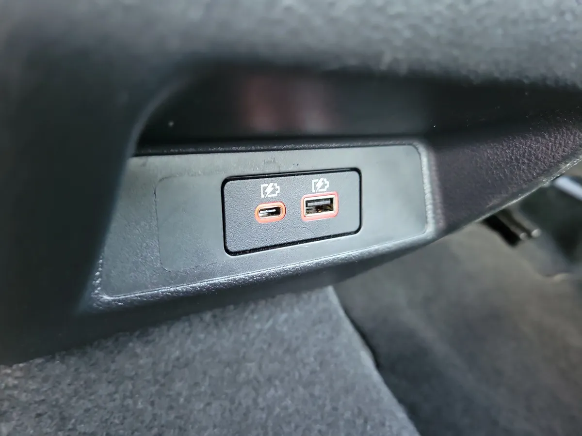 2025 Nissan Altima SV thumbnail 13