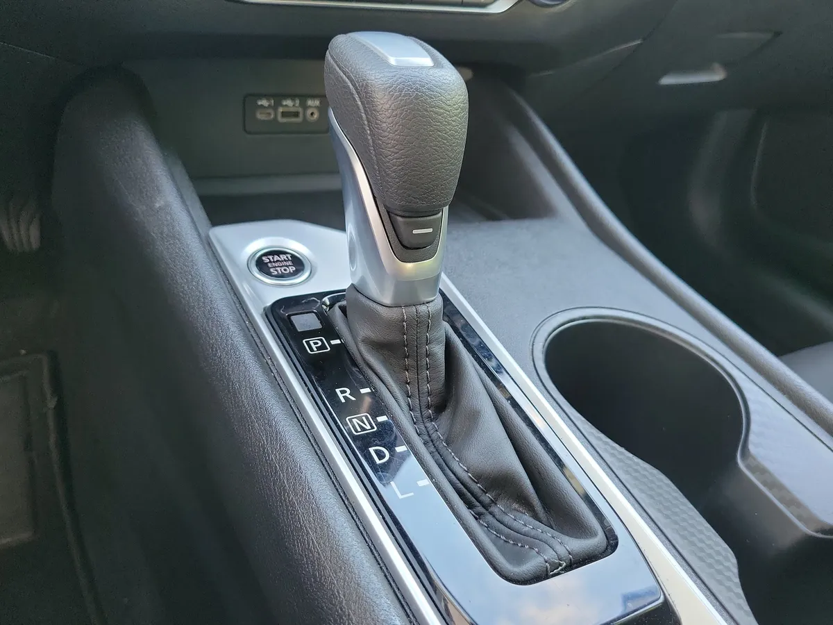 2025 Nissan Altima SV thumbnail 20