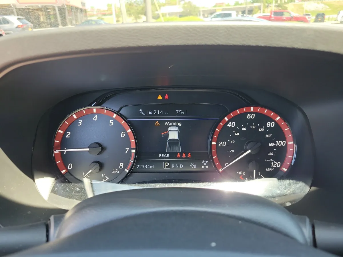 2025 Nissan Frontier PRO-4X thumbnail 19