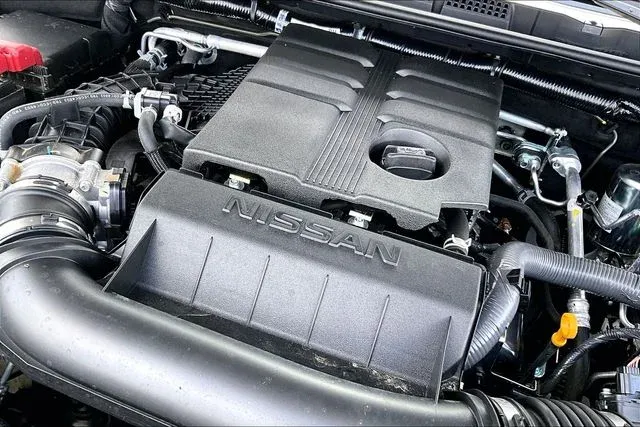 2025 Nissan Frontier PRO-4X thumbnail 28