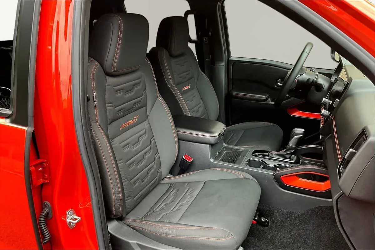 2025 Nissan Frontier PRO-X thumbnail 17