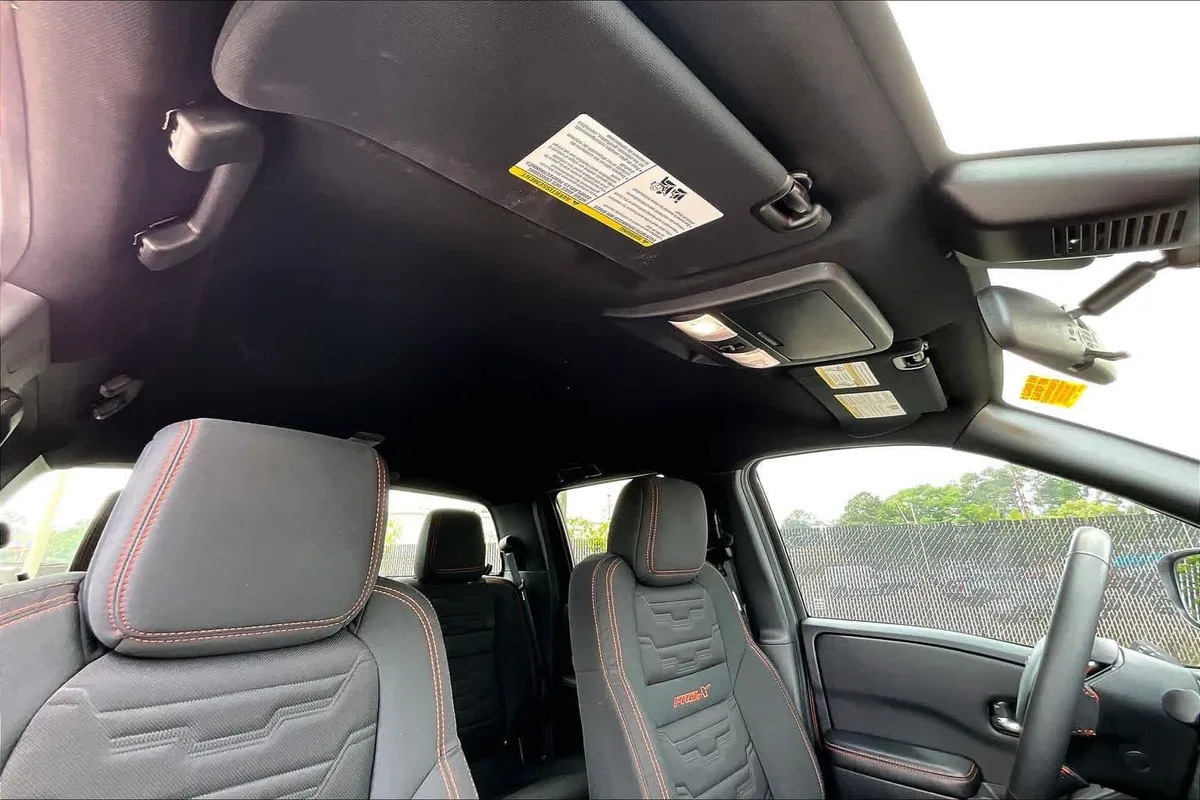 2025 Nissan Frontier PRO-X thumbnail 25