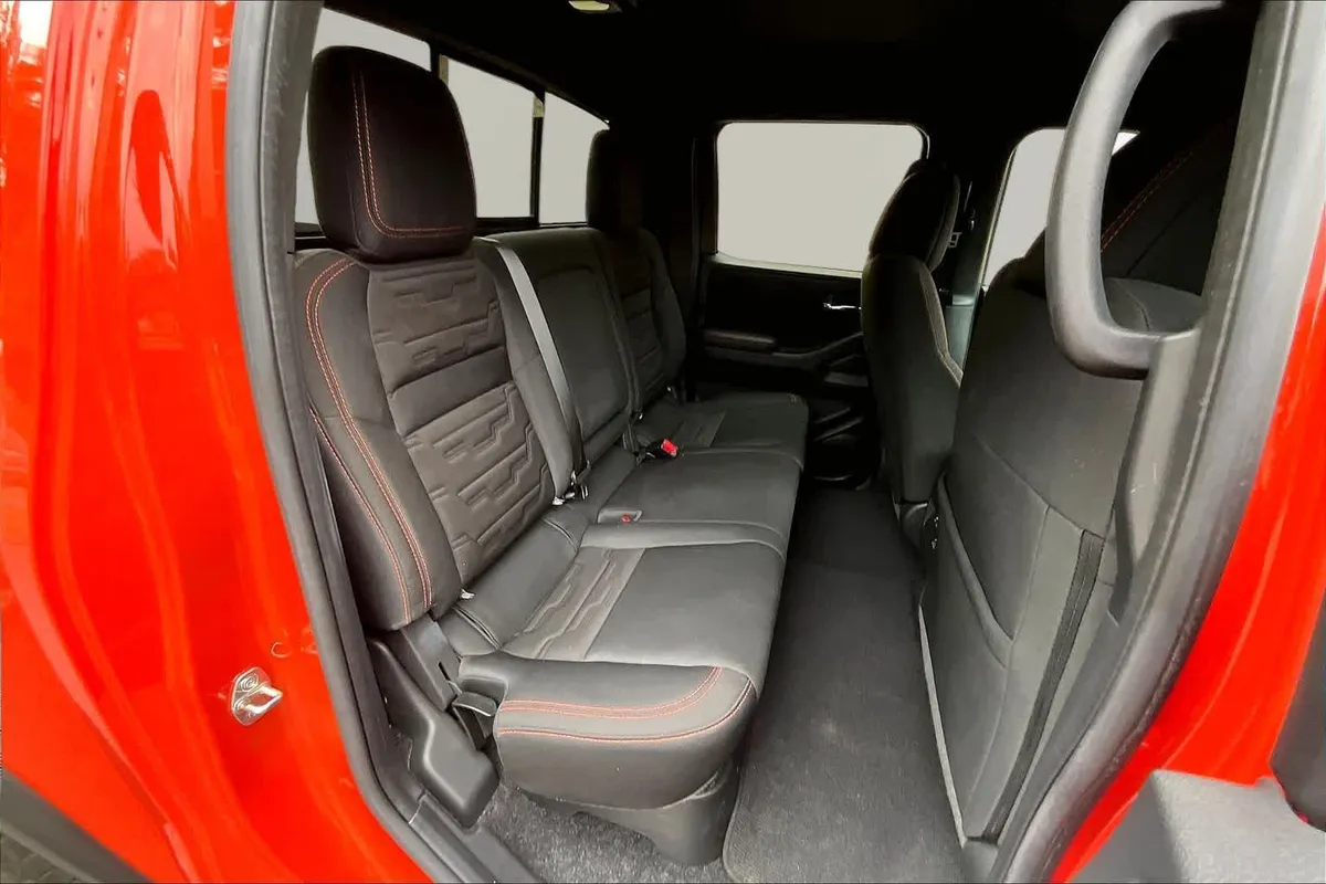 2025 Nissan Frontier PRO-X thumbnail 33