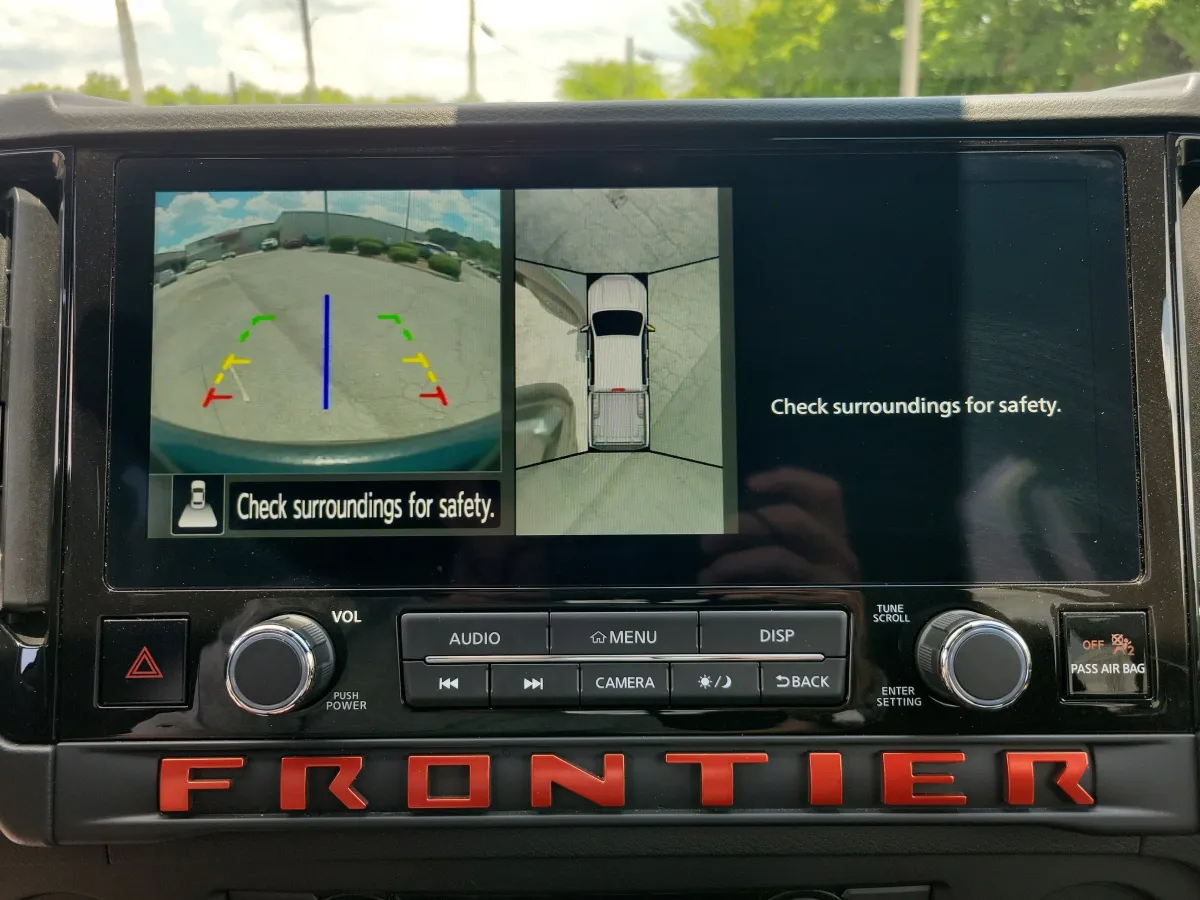 2025 Nissan Frontier PRO-X thumbnail 14