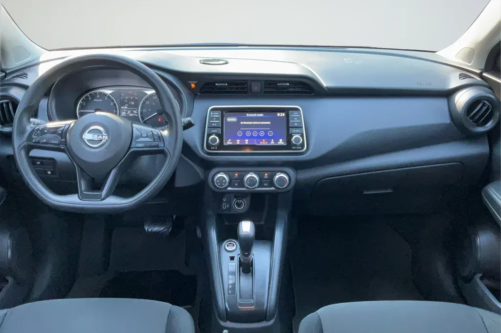 2025 Nissan Kicks Play S thumbnail 12