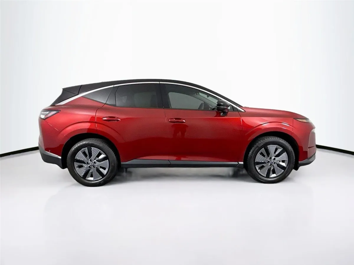 2025 Nissan Murano SL thumbnail 10