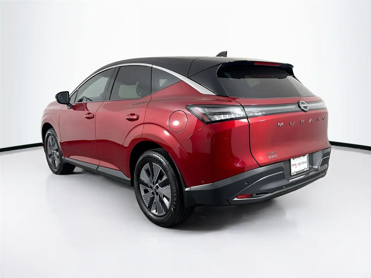 2025 Nissan Murano SL thumbnail 12