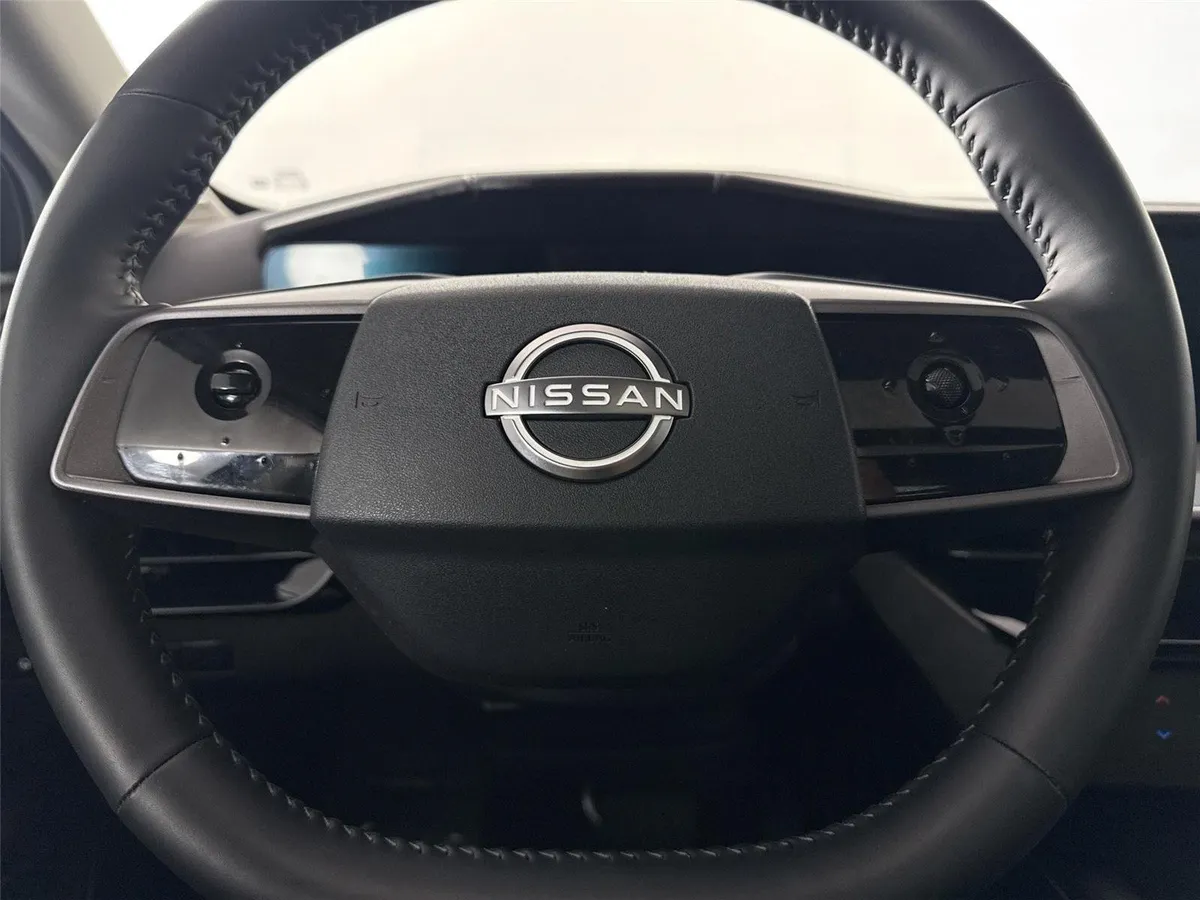 2025 Nissan Murano SL thumbnail 16