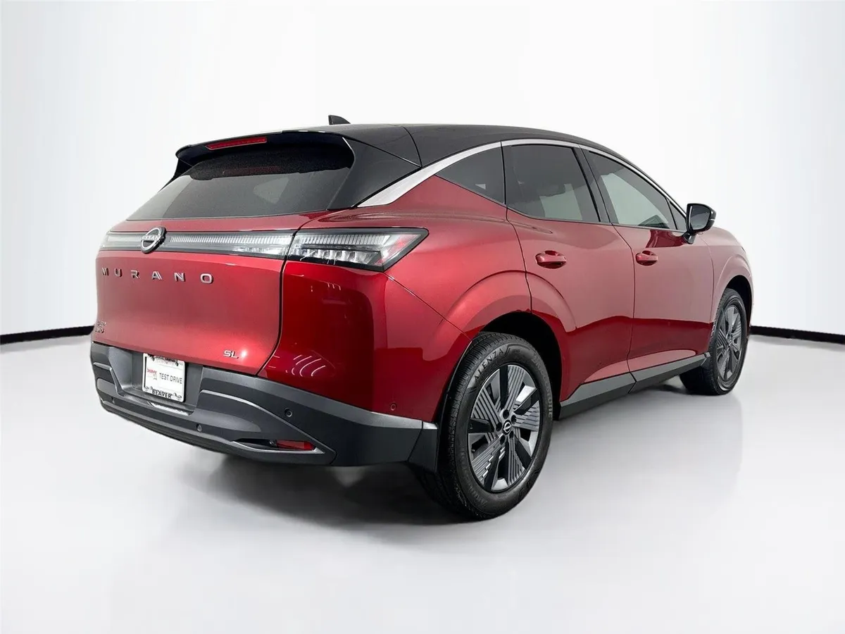 2025 Nissan Murano SL thumbnail 2