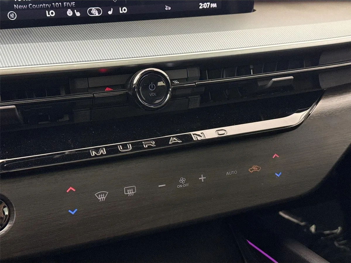 2025 Nissan Murano SL thumbnail 26