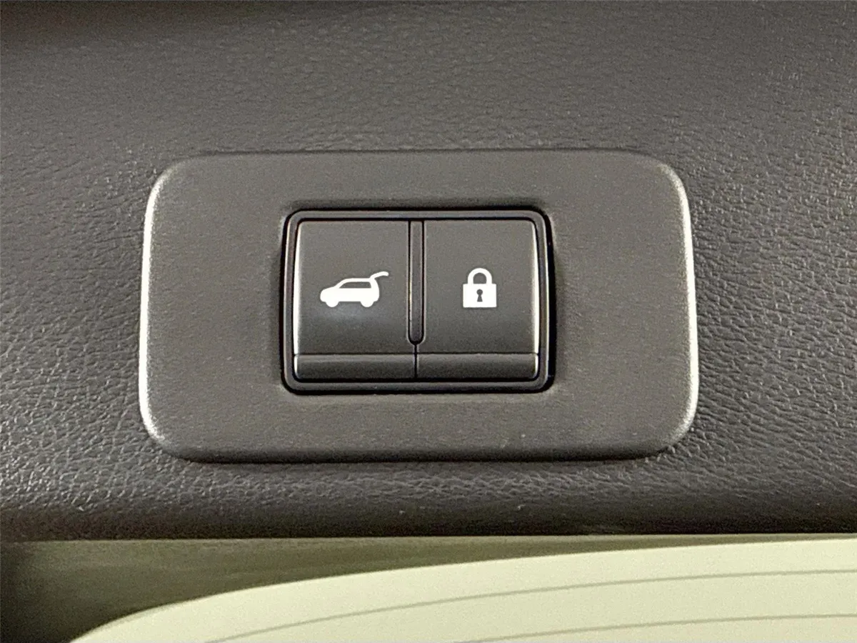 2025 Nissan Murano SL thumbnail 40