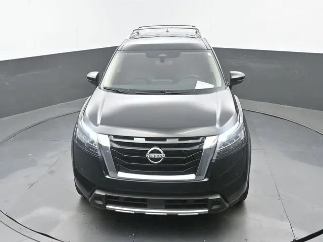2025 Nissan Pathfinder SL thumbnail 31