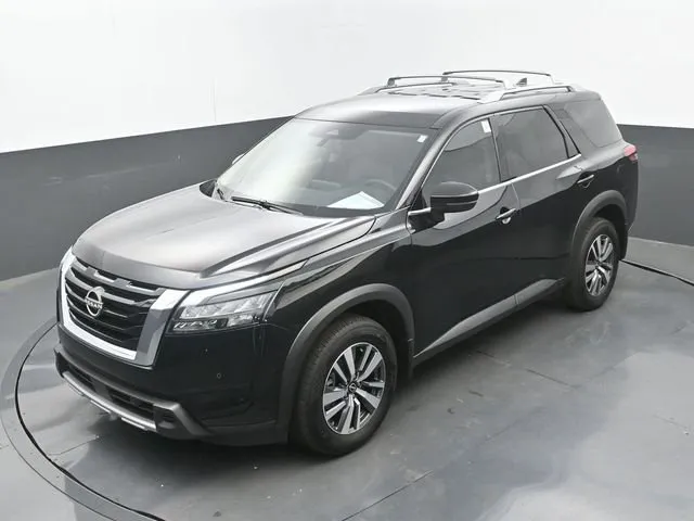 2025 Nissan Pathfinder SL thumbnail 33