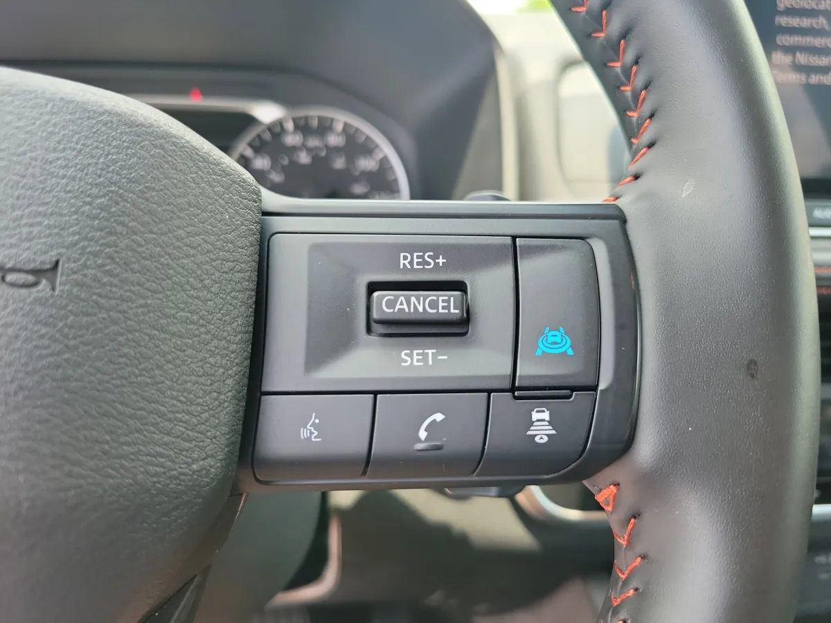 2025 Nissan Rogue Rock Creek thumbnail 17