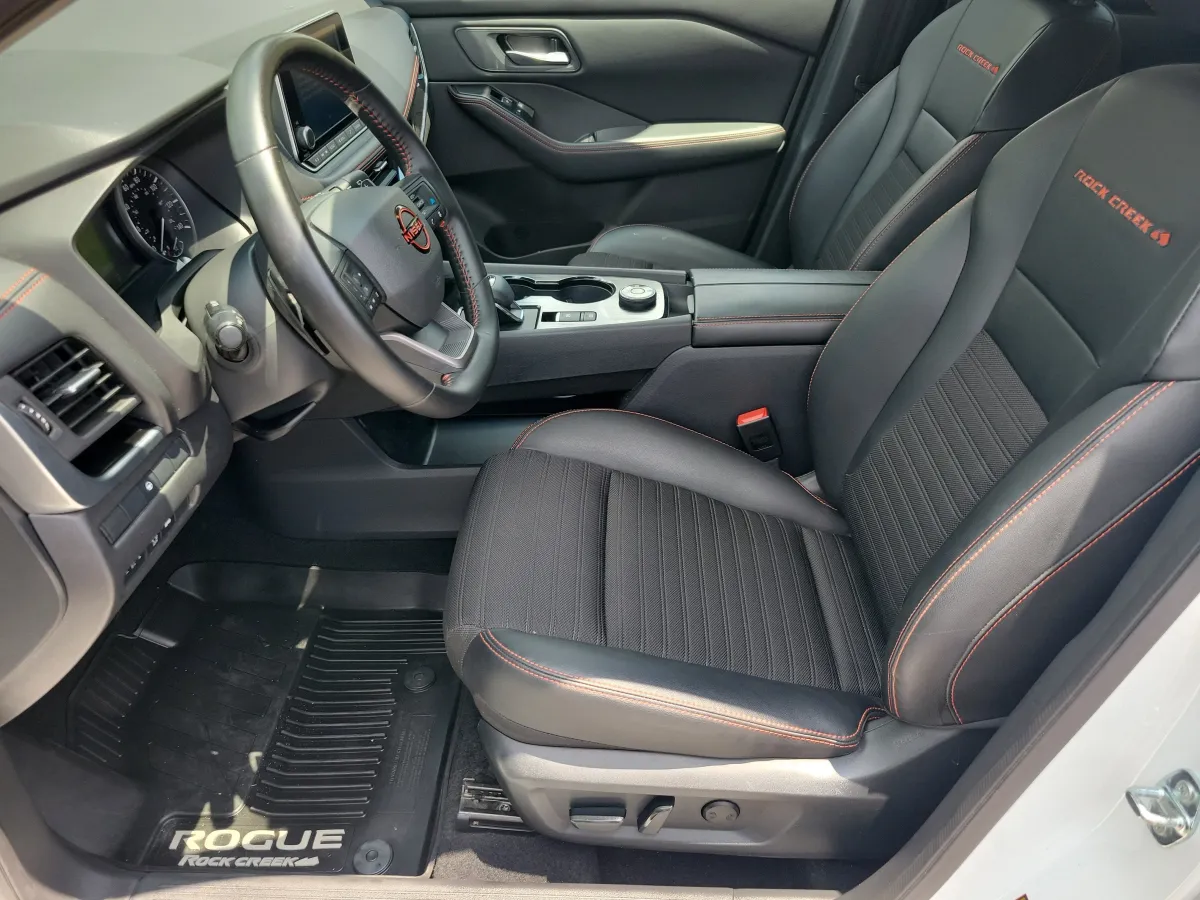 2025 Nissan Rogue Rock Creek thumbnail 5