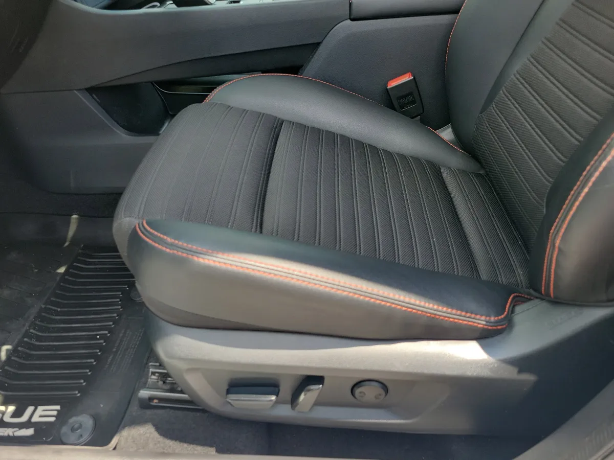 2025 Nissan Rogue Rock Creek thumbnail 6