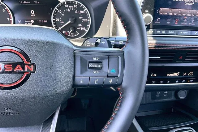 2025 Nissan Rogue Rock Creek thumbnail 11