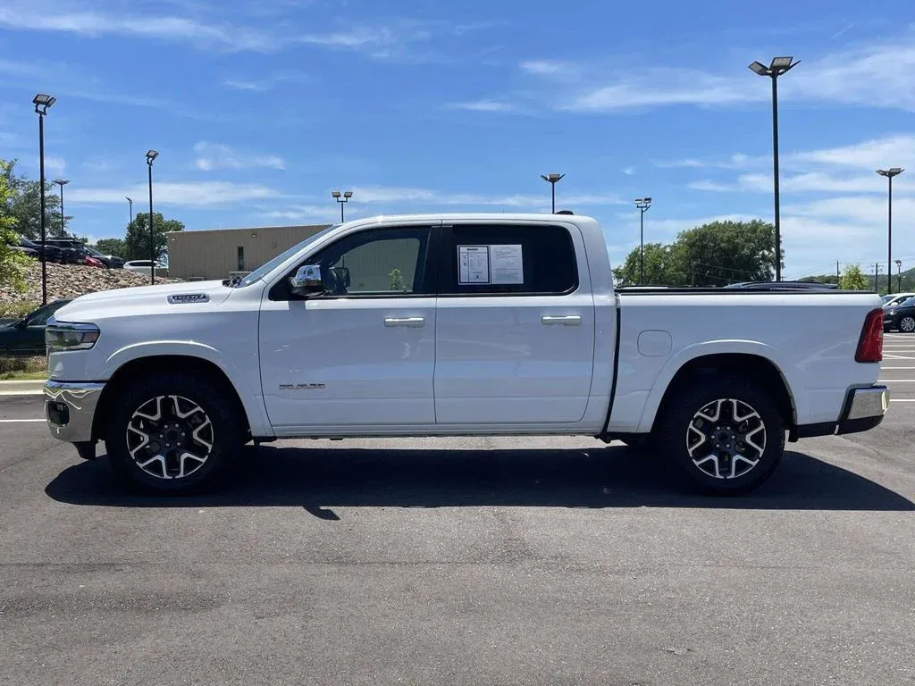 2025 Ram 1500 Laramie thumbnail 6