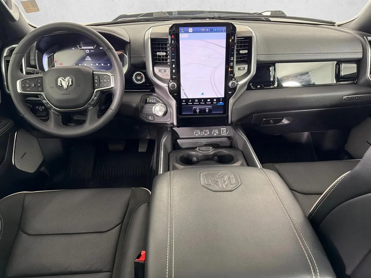 2025 Ram 1500 Laramie thumbnail 24
