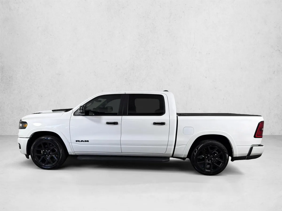 2025 Ram 1500 Laramie thumbnail 8