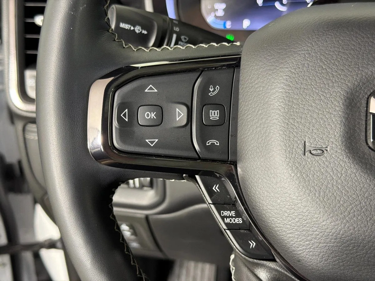 2025 Ram 1500 Limited thumbnail 26
