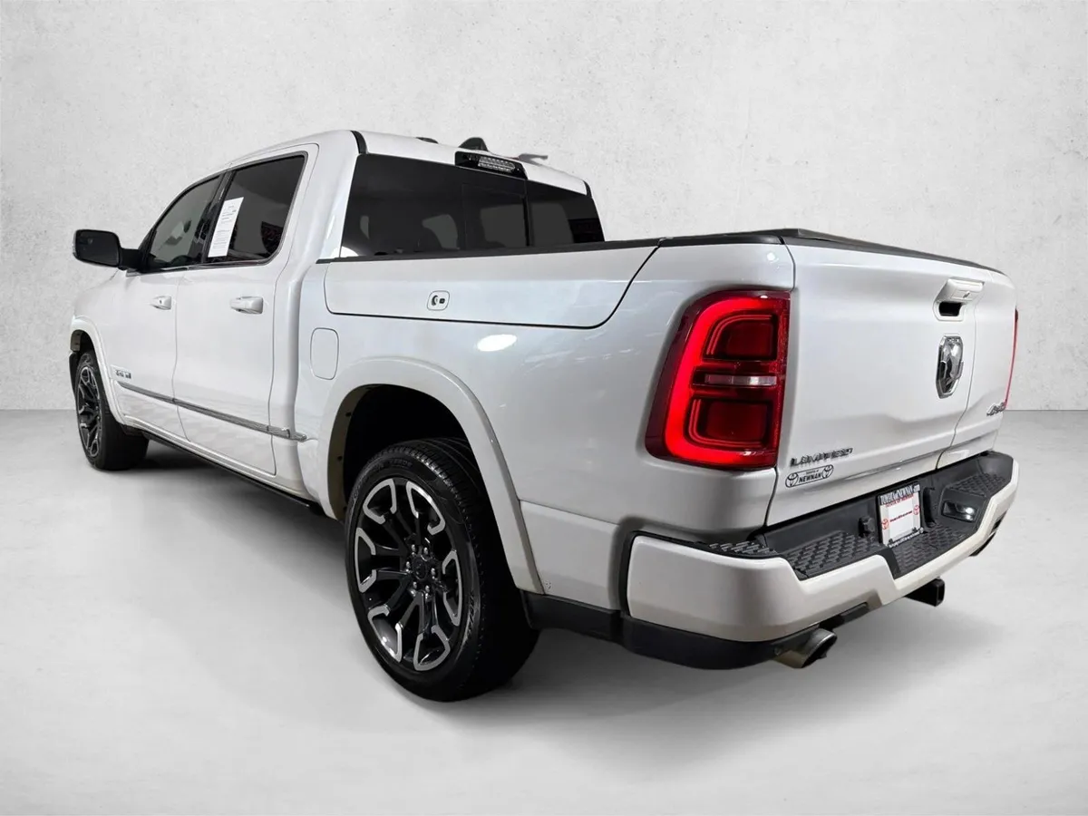 2025 Ram 1500 Limited thumbnail 7