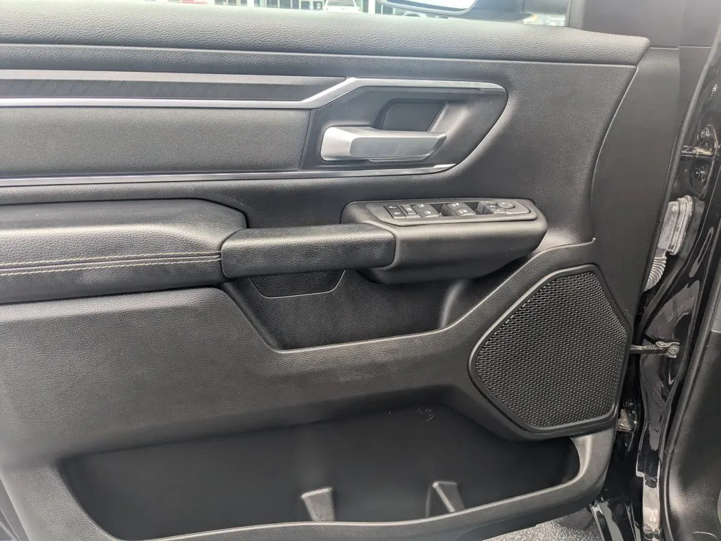 2025 Ram 1500 Lone Star thumbnail 11