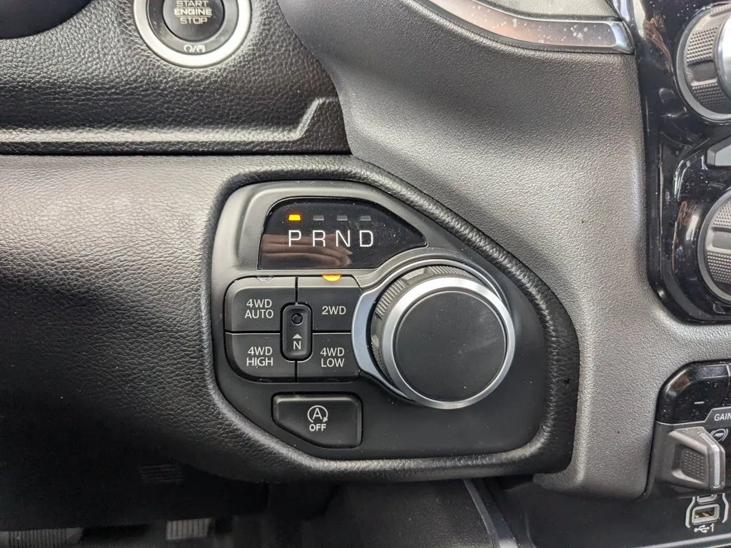 2025 Ram 1500 Lone Star thumbnail 18