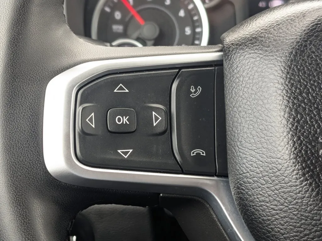 2025 Ram 1500 Lone Star thumbnail 21